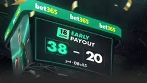 “阿森纳新星奈尔斯高速行驶不幸发生车祸，车辆侧翻”